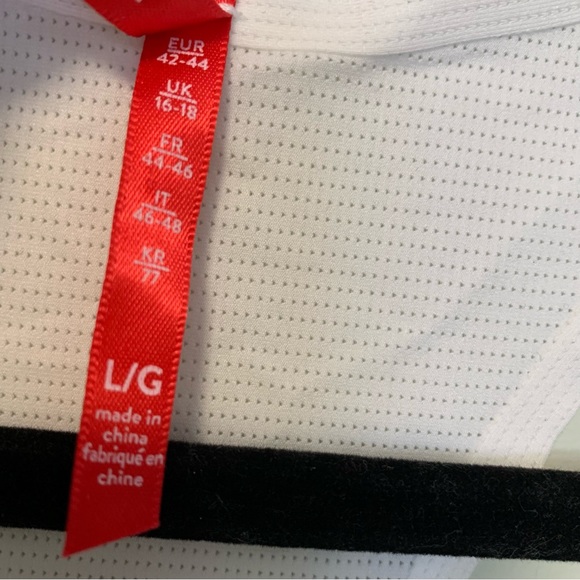 SPANX performance mesh athletic white tank top - Picture 3 of 5